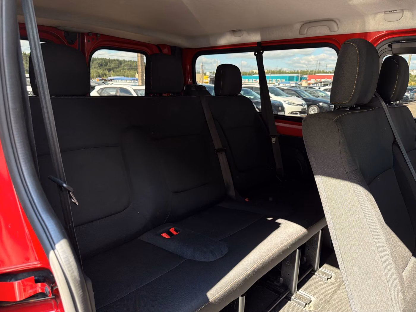 Renault Trafic фото 16