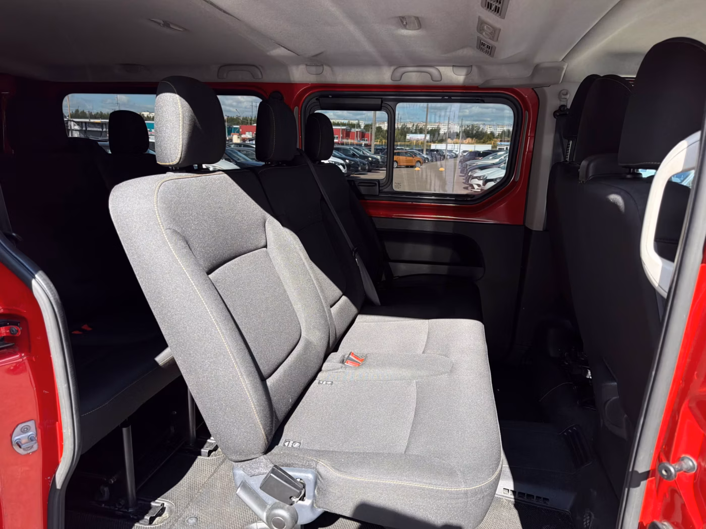Renault Trafic фото 15
