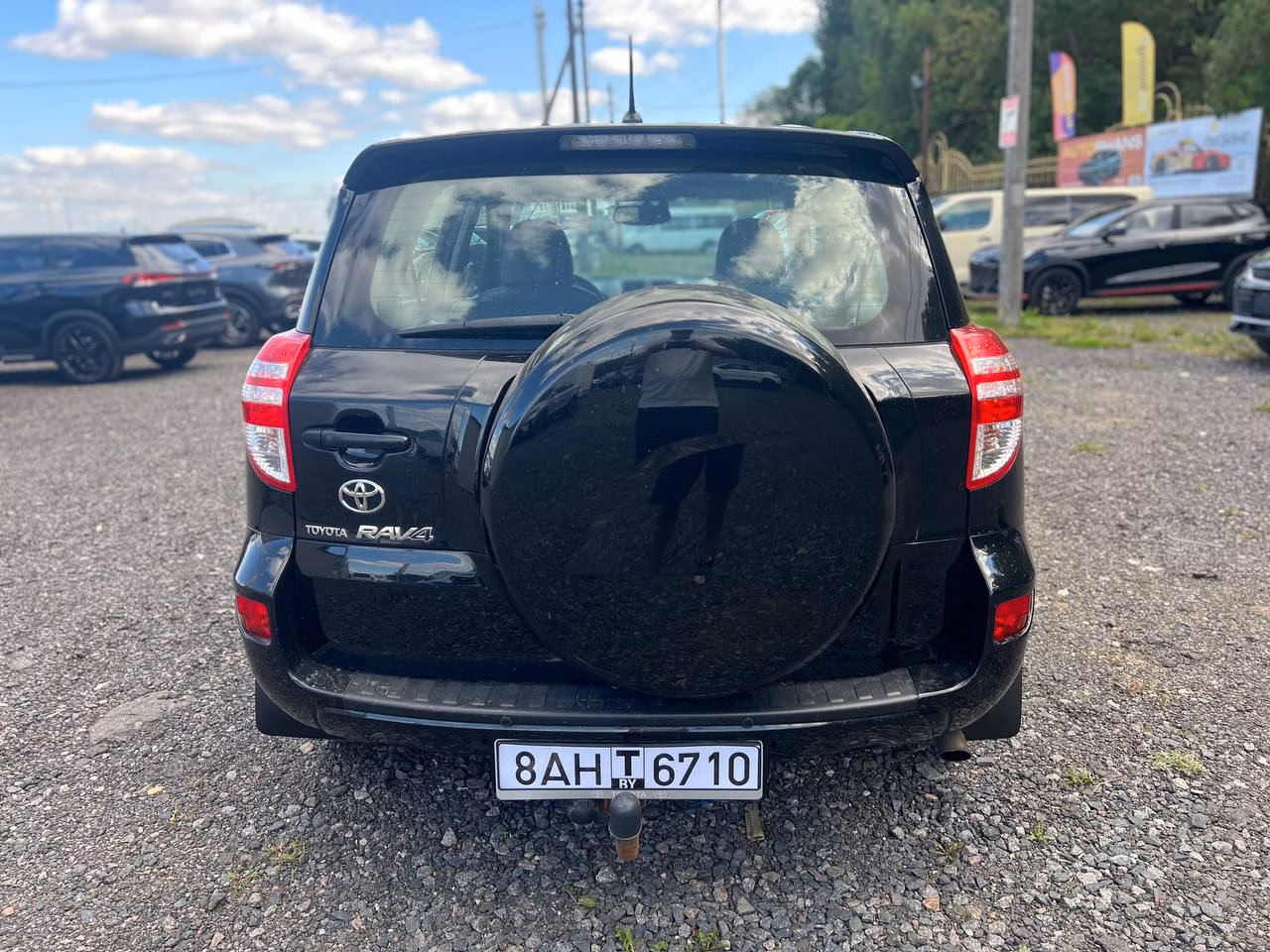 Toyota RAV4 фото 8