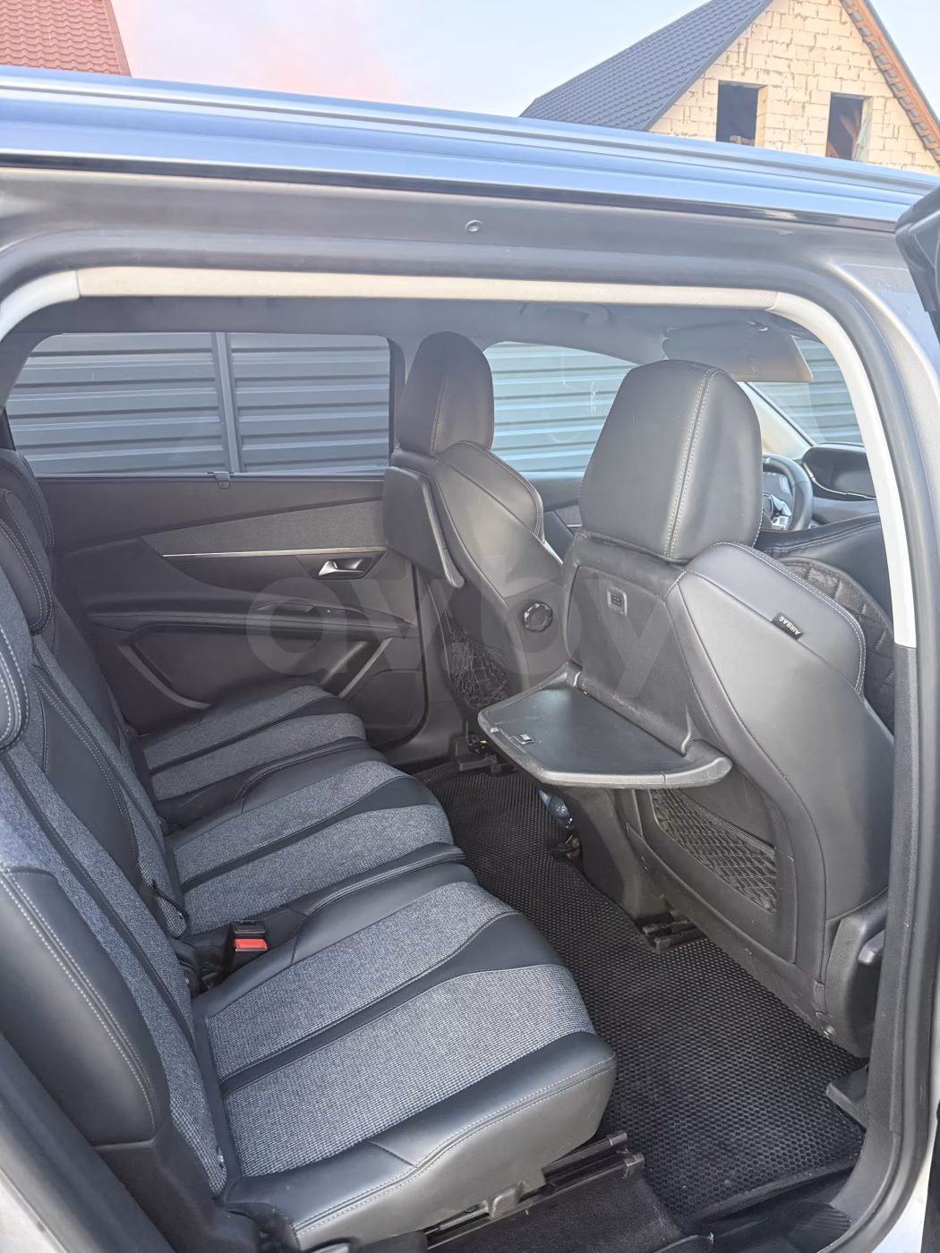 Peugeot 5008 фото 8