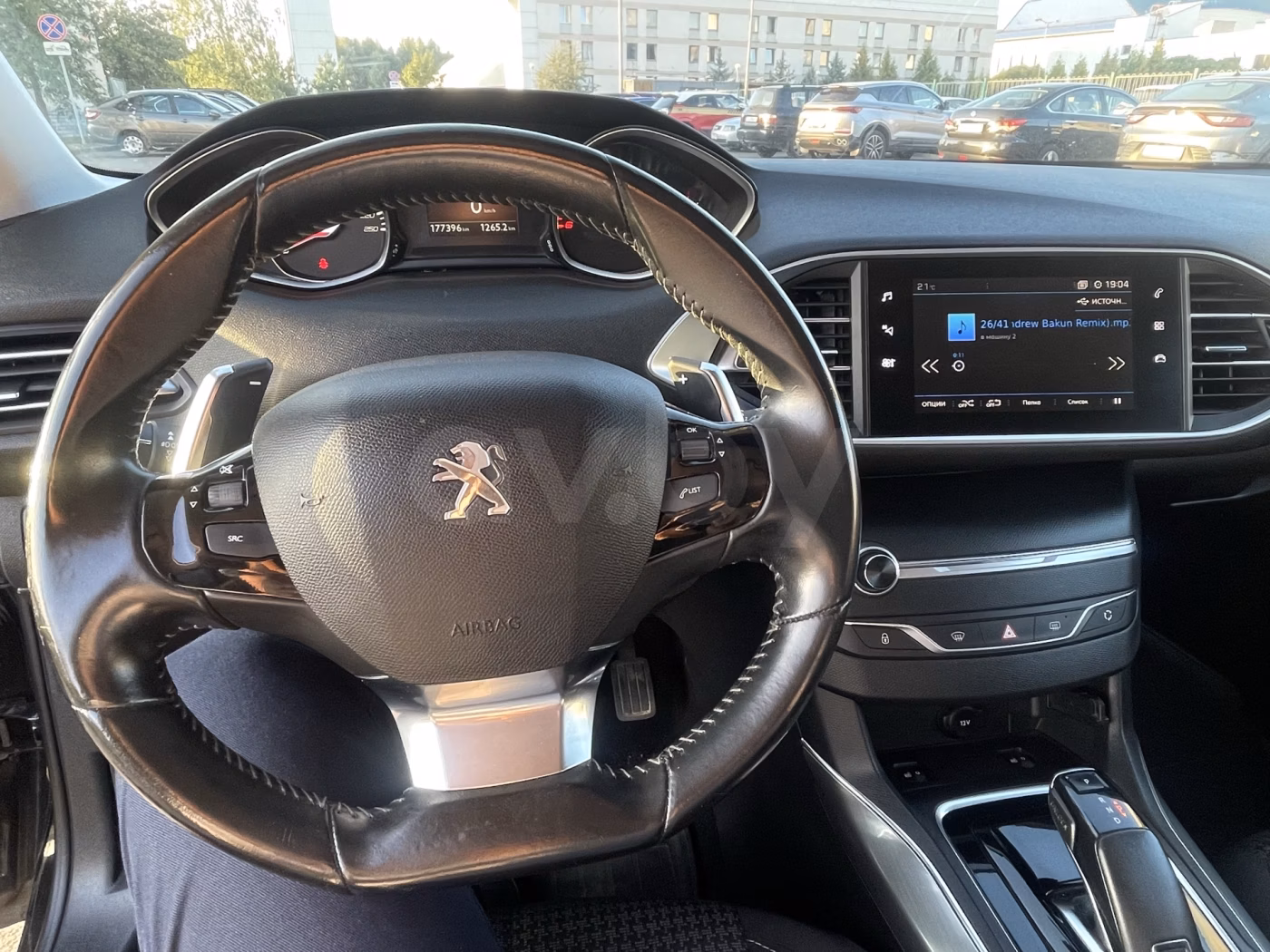 Peugeot 308 фото 9