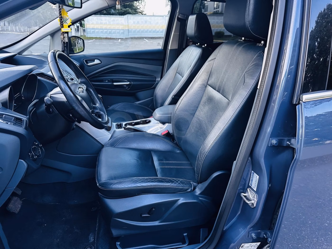 Ford C-MAX фото 10