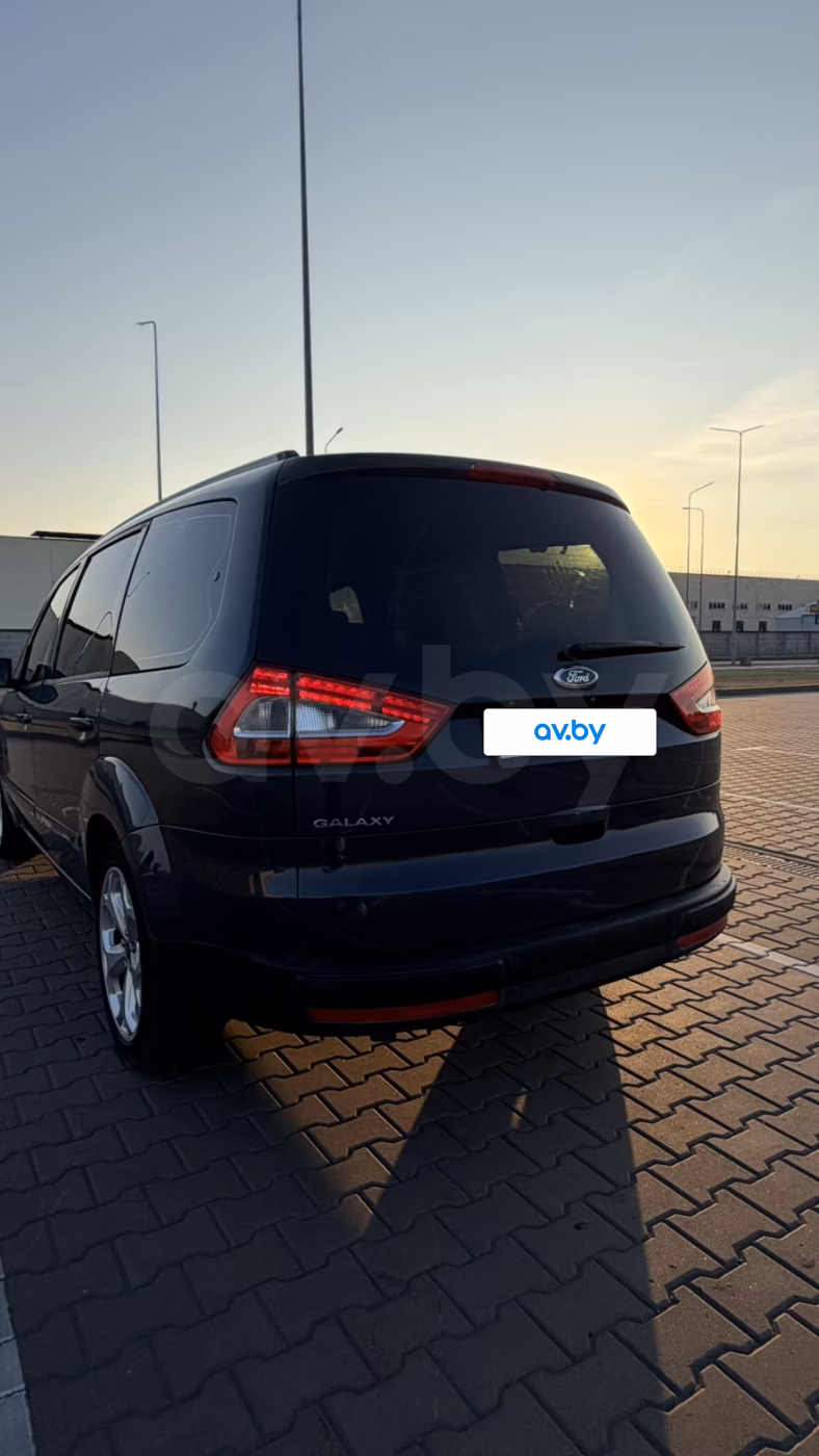 Ford Galaxy фото 6
