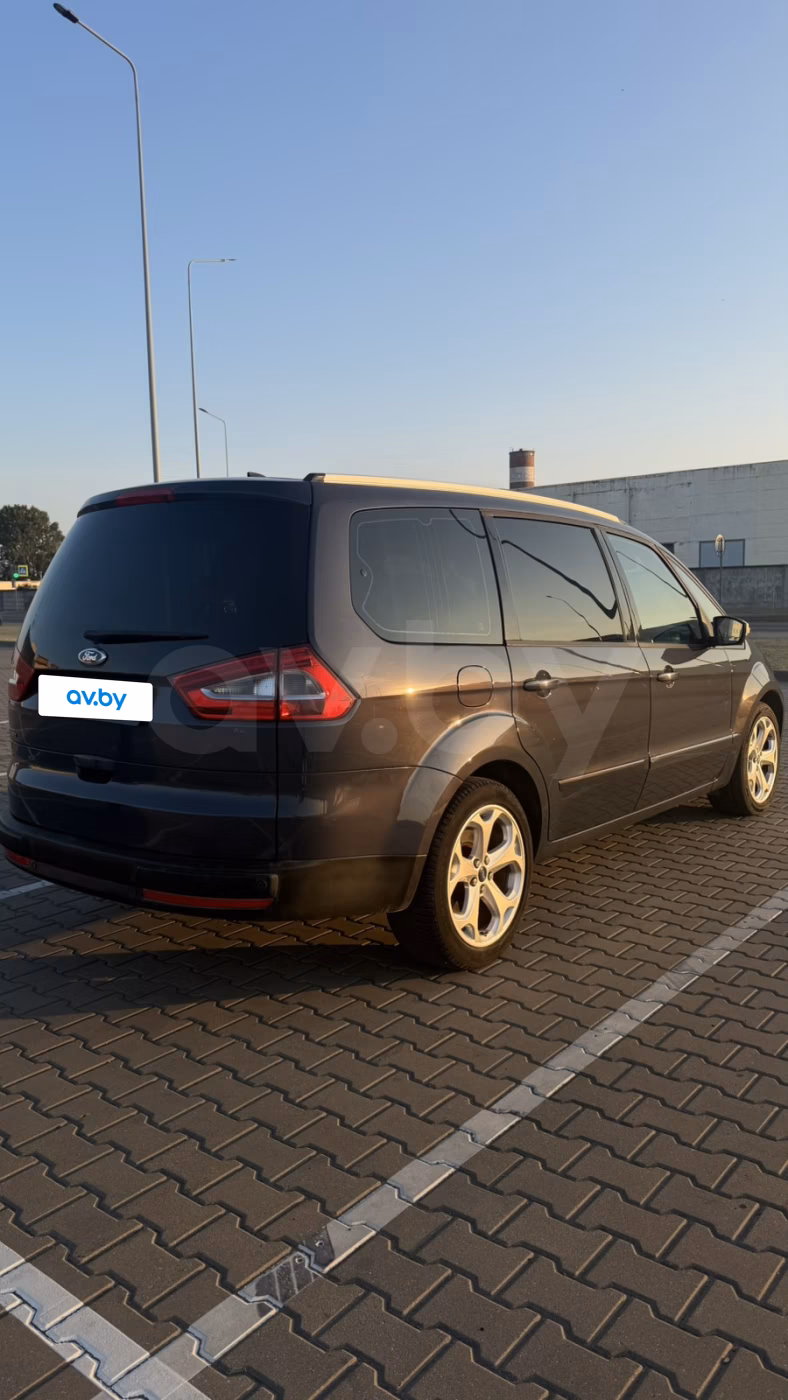 Ford Galaxy фото 9