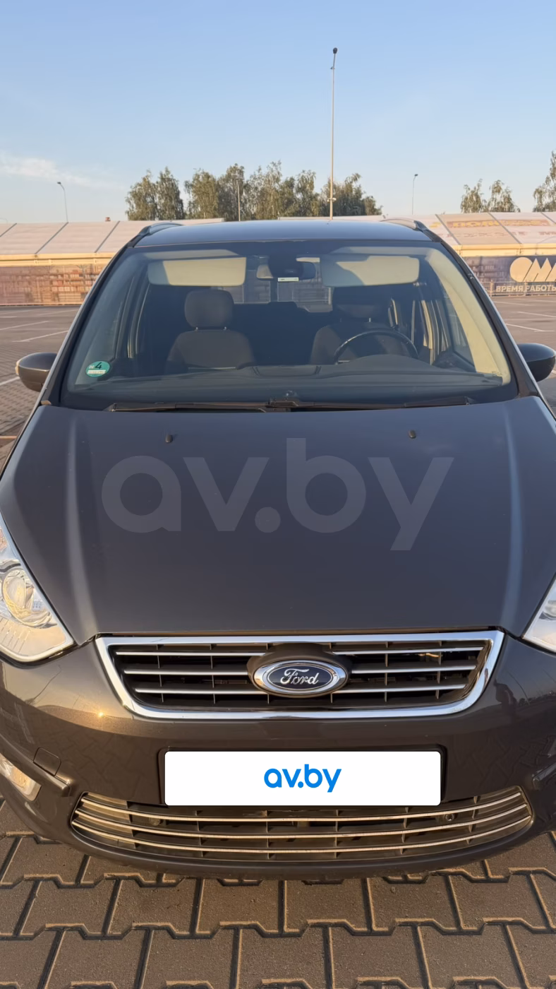 Ford Galaxy фото 17