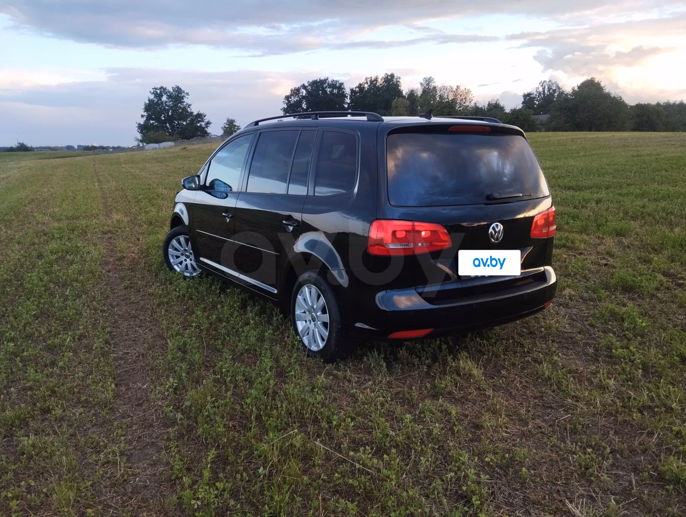 Volkswagen Touran фото 4