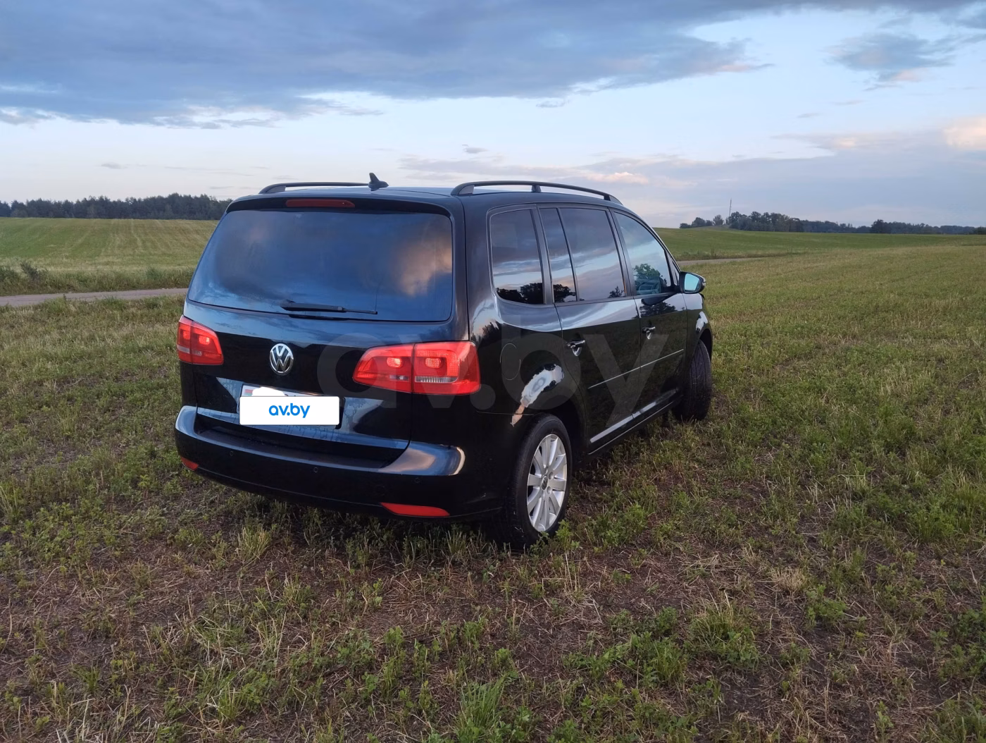 Volkswagen Touran фото 6