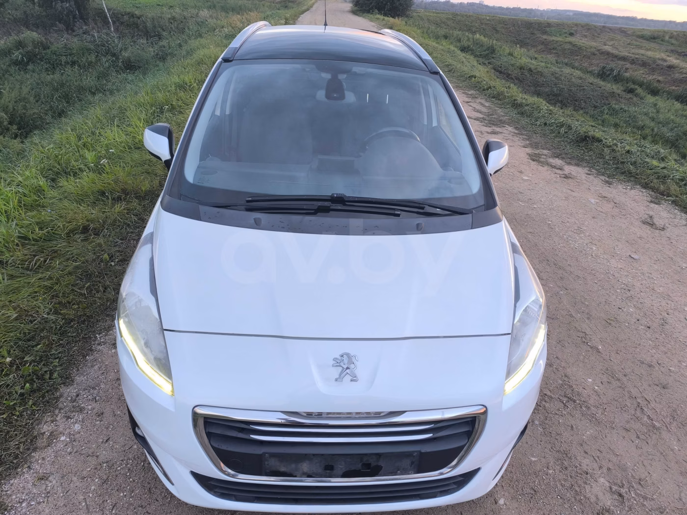 Peugeot 5008 фото 6