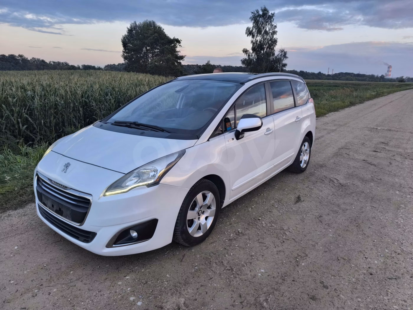 Peugeot 5008