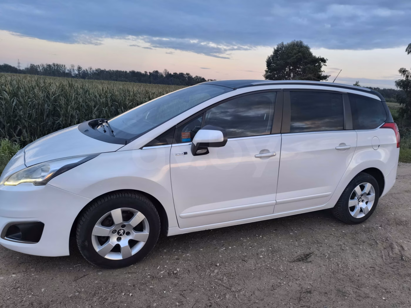 Peugeot 5008 фото 14