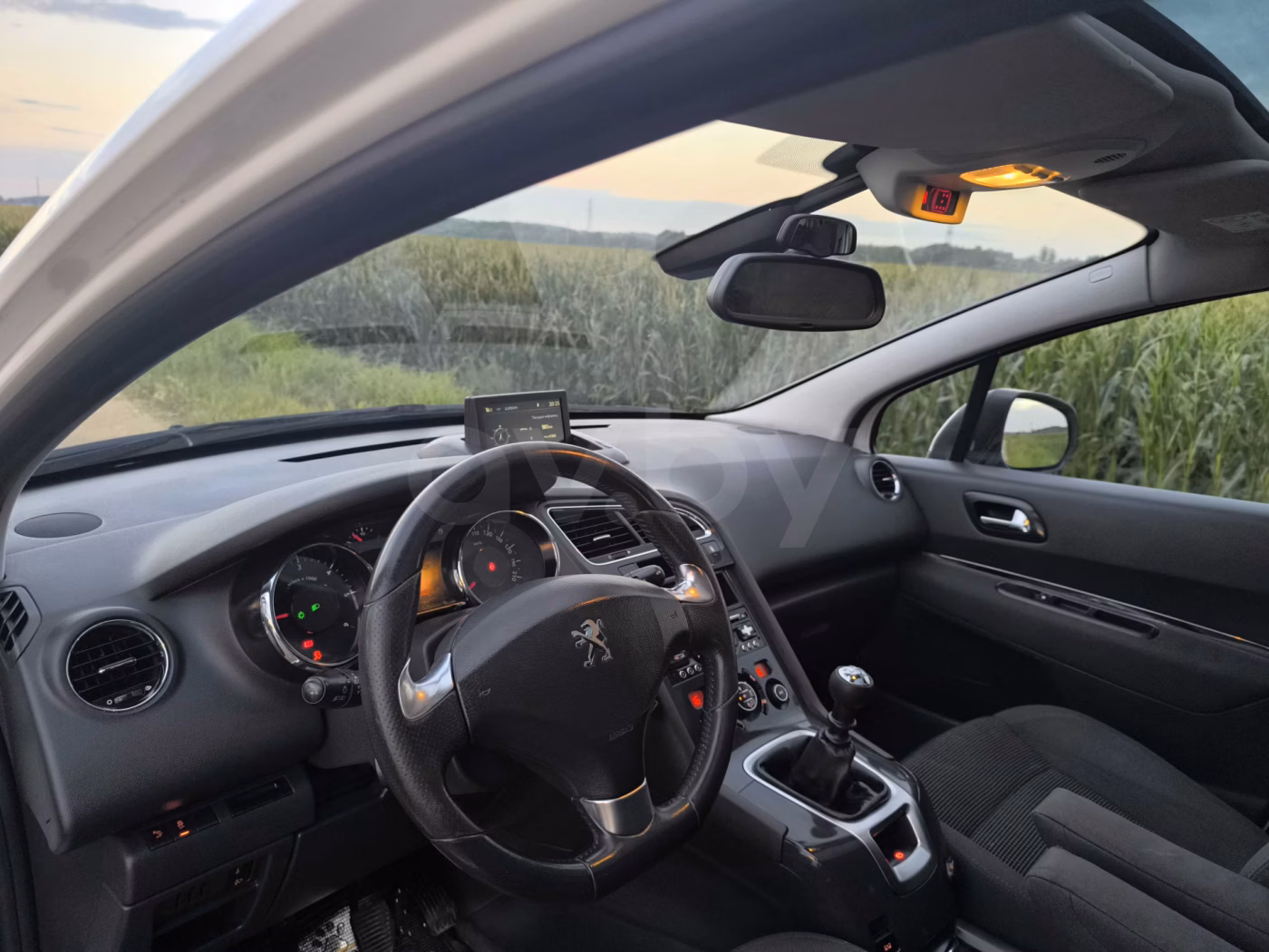 Peugeot 5008 фото 17