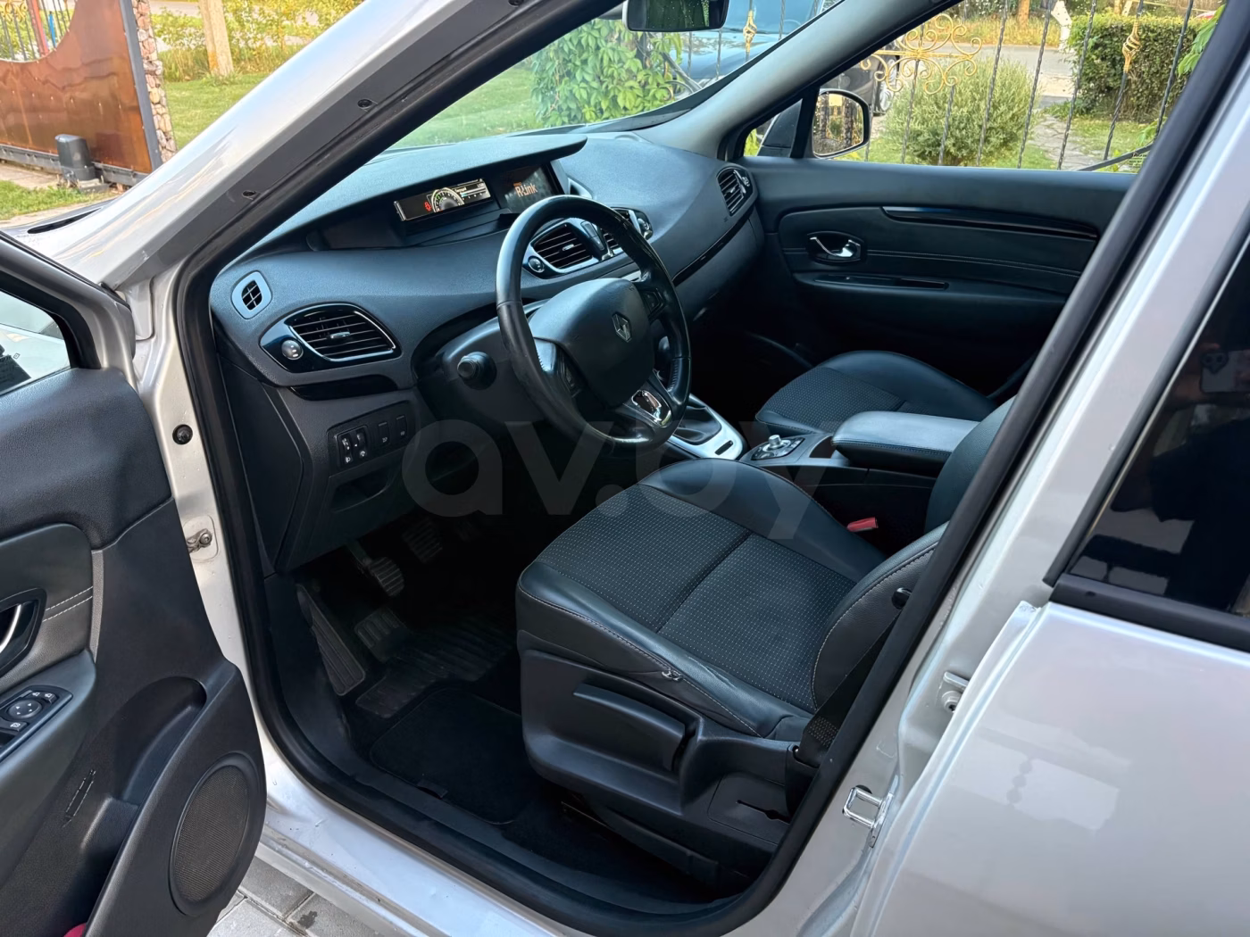 Renault Grand Scenic фото 6