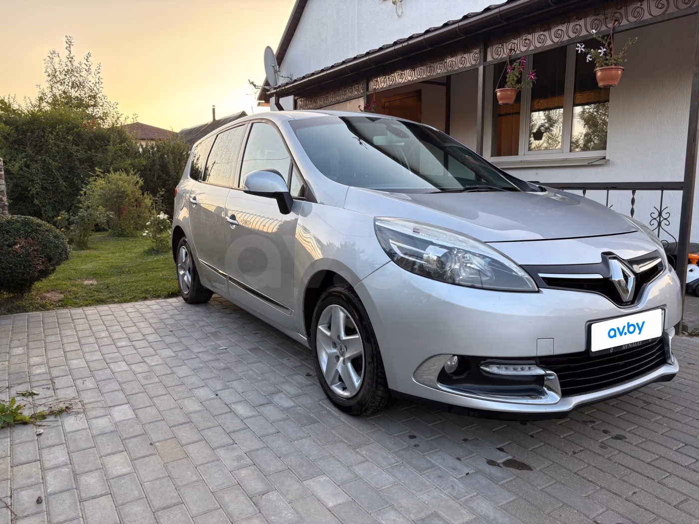 Renault Grand Scenic фото 3