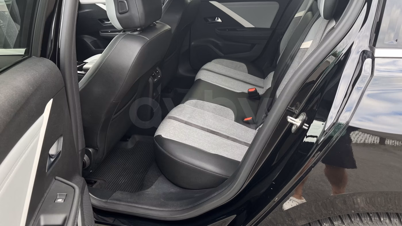Opel Astra фото 8