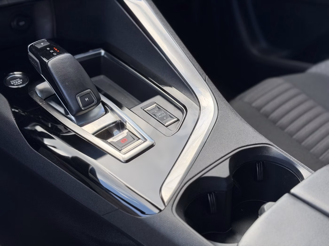 Peugeot 3008 фото 12