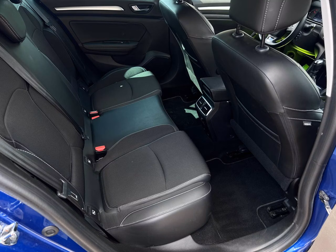 Renault Megane фото 17