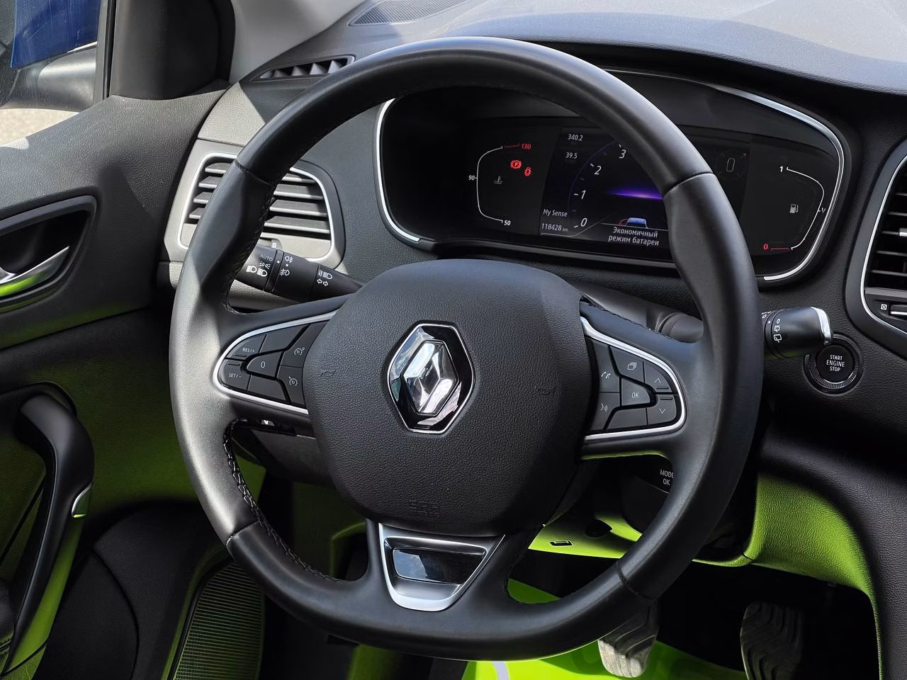 Renault Megane фото 13