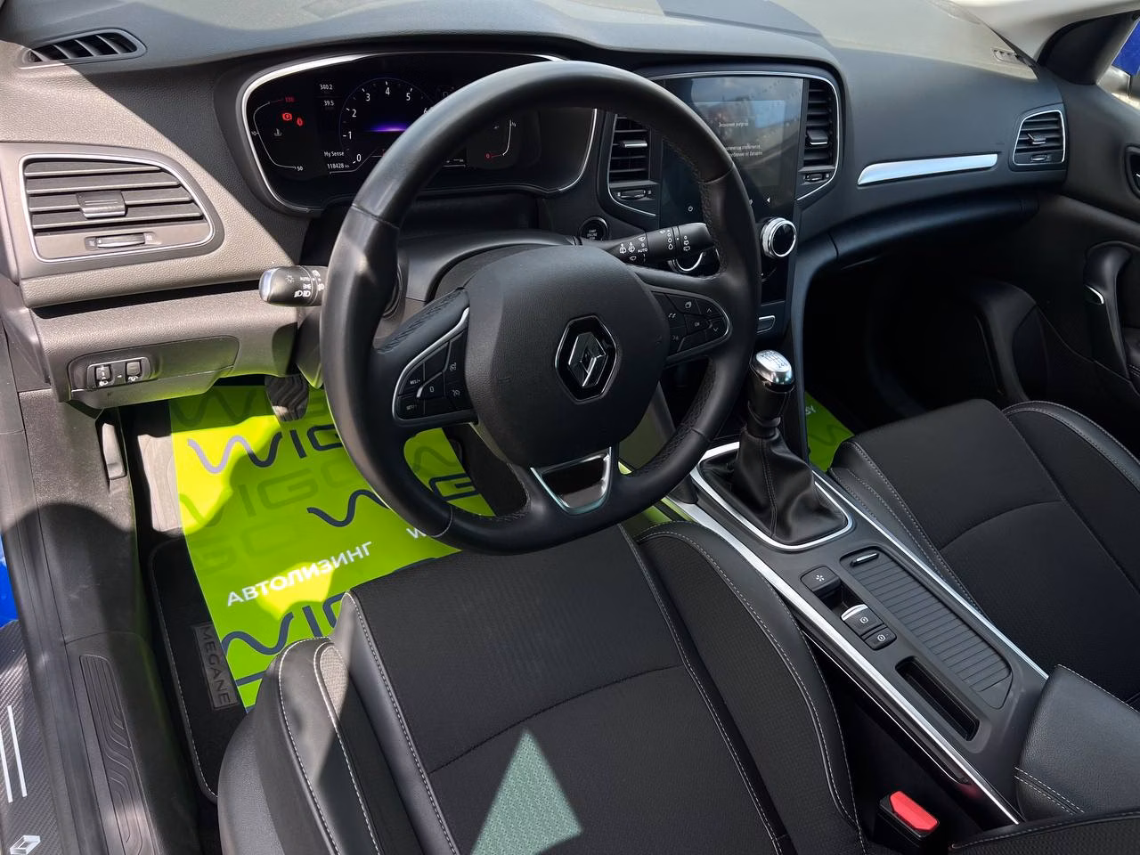 Renault Megane фото 9