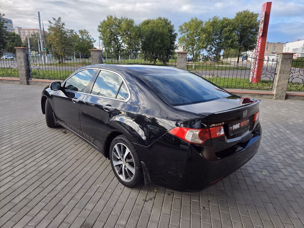 Honda Accord фото 7