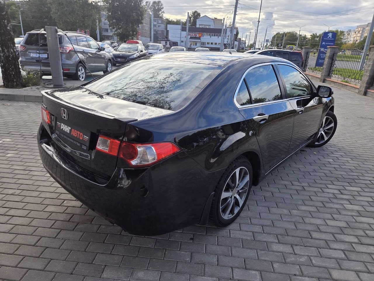 Honda Accord фото 5