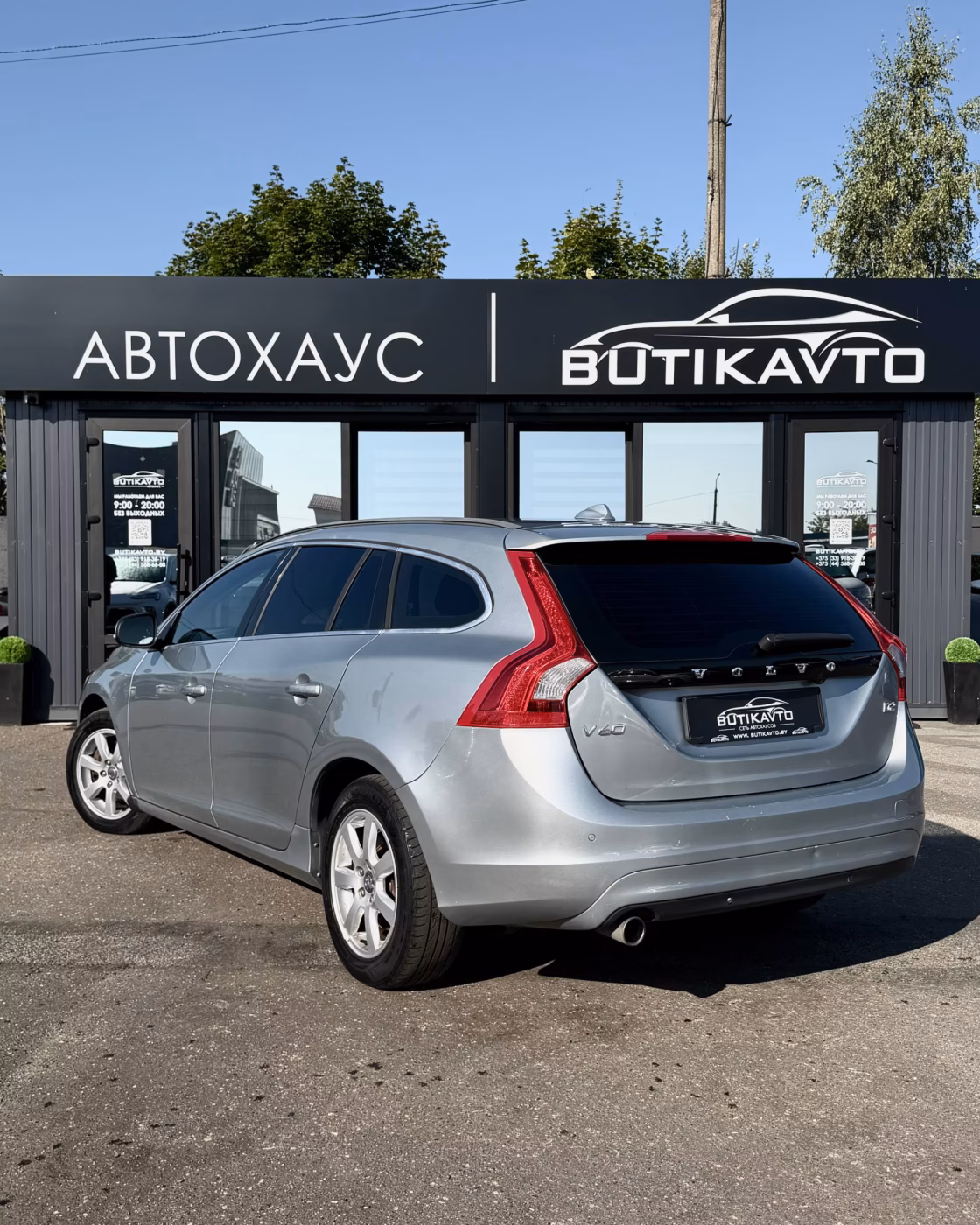 Volvo V60 фото 5