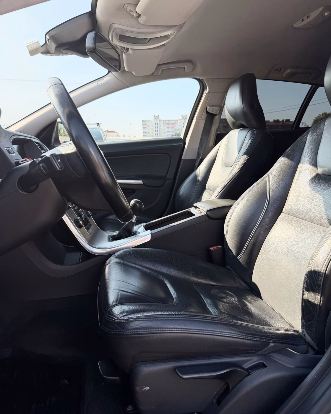 Volvo V60 фото 10