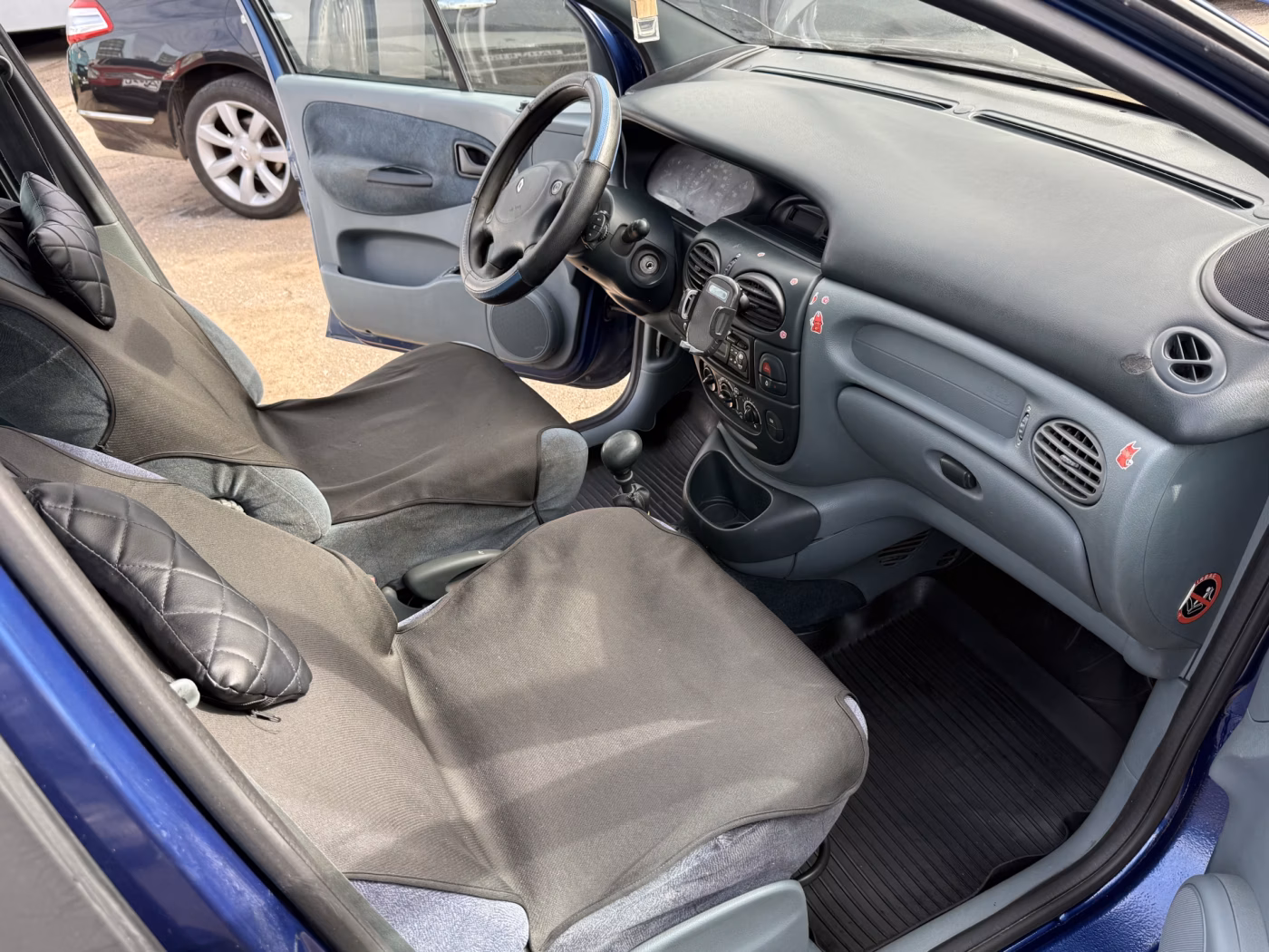 Renault Scenic фото 11