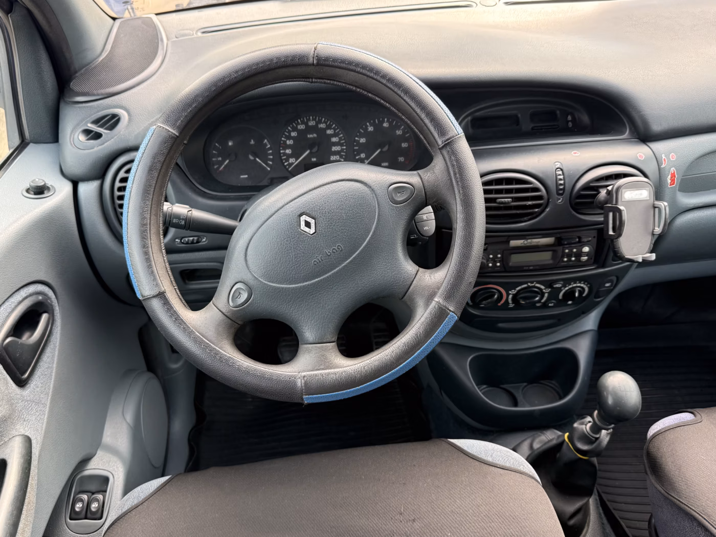 Renault Scenic фото 12