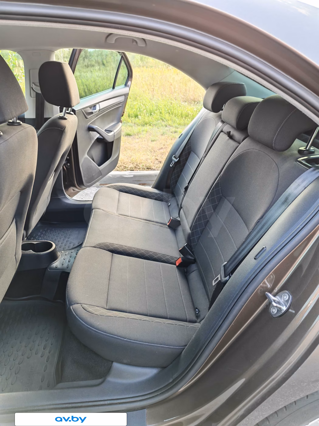 Skoda Rapid фото 15