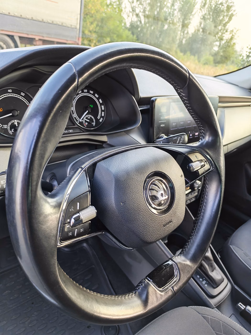 Skoda Rapid фото 9