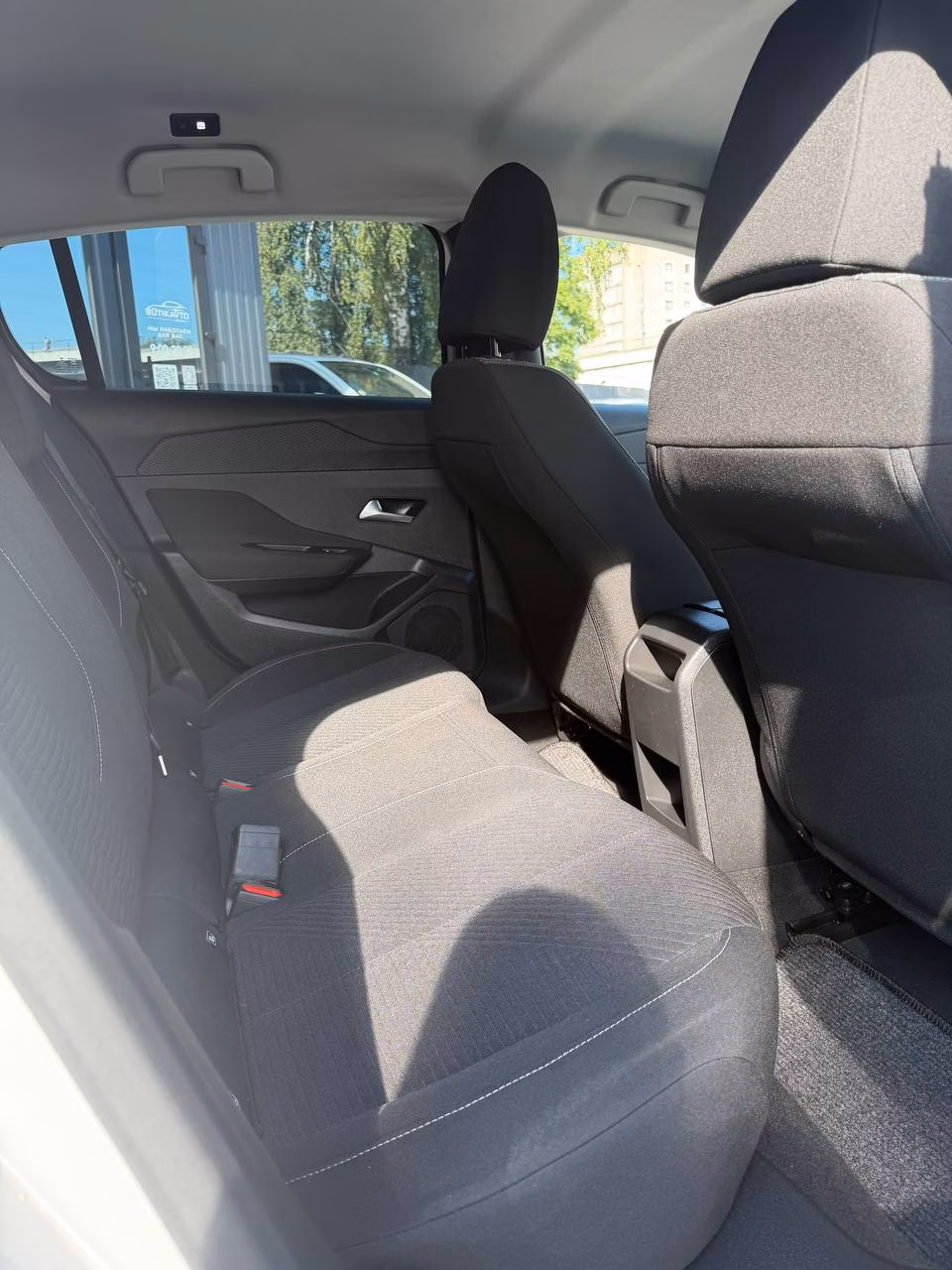 Peugeot 308 фото 12