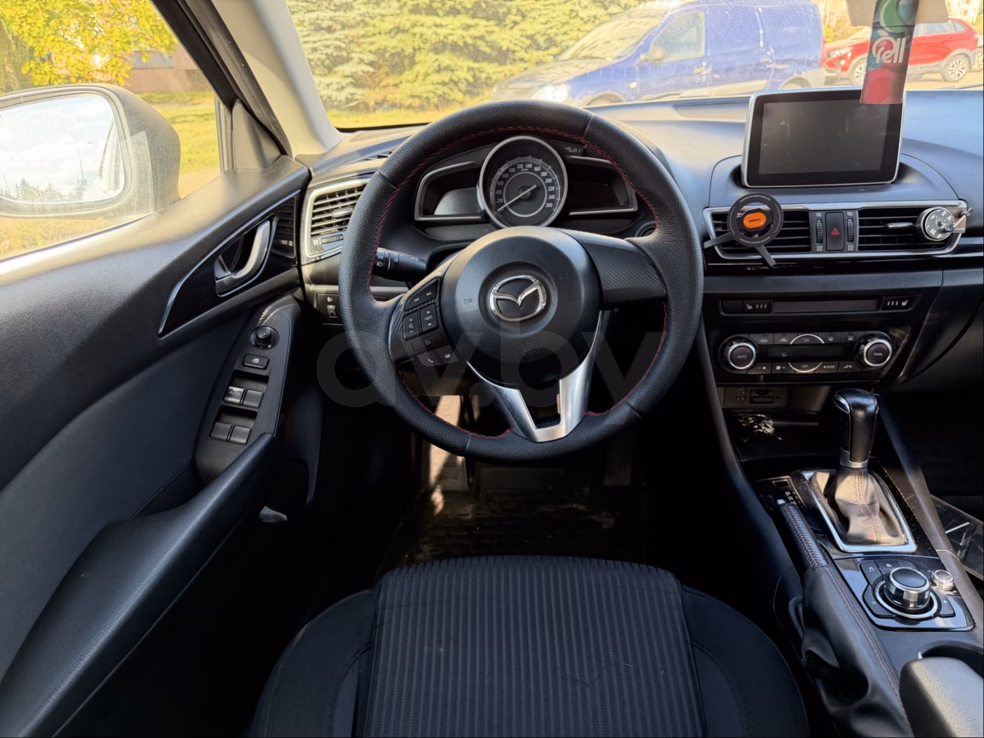 Mazda 3 фото 7