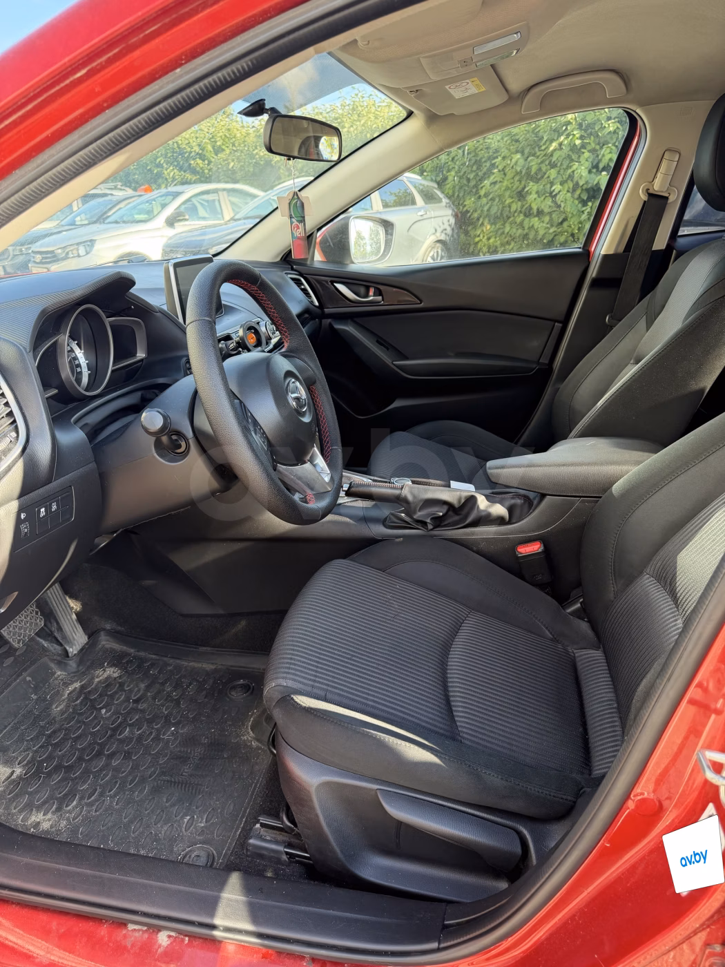 Mazda 3 фото 8