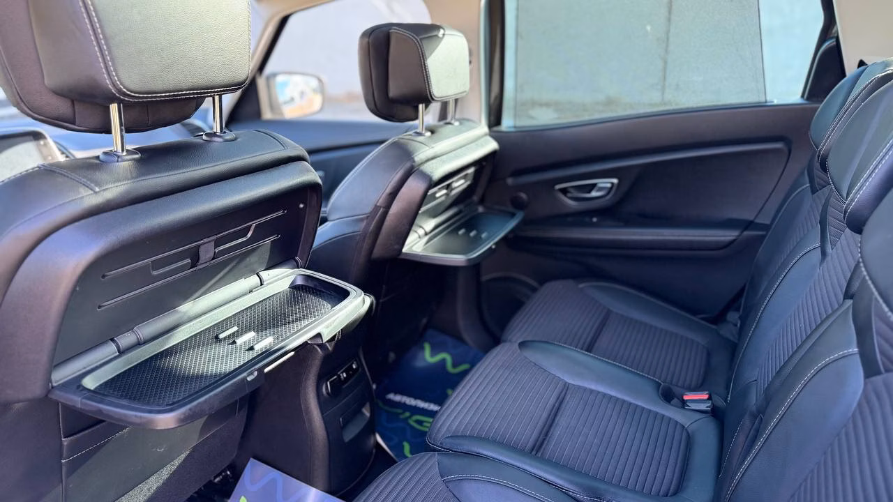 Renault Grand Scenic фото 12