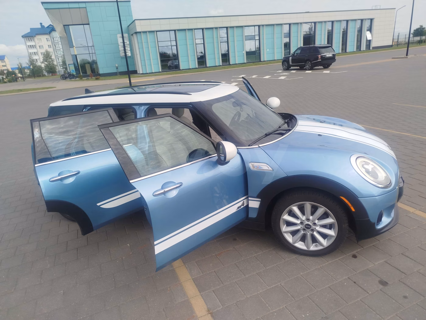 MINI Clubman фото 6