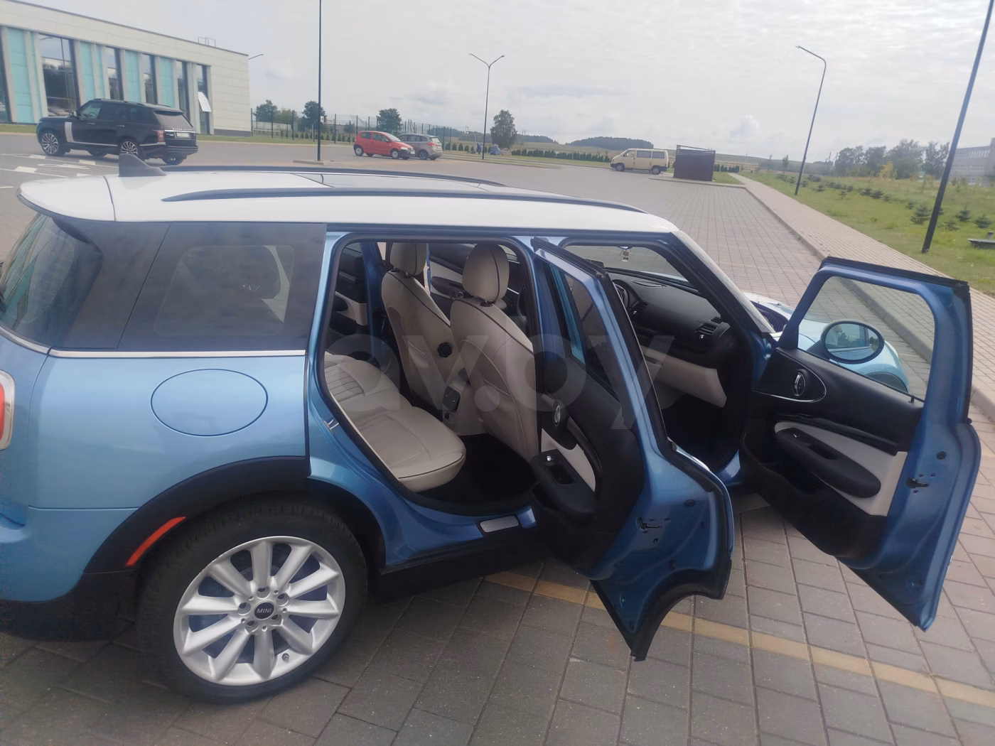 MINI Clubman фото 7