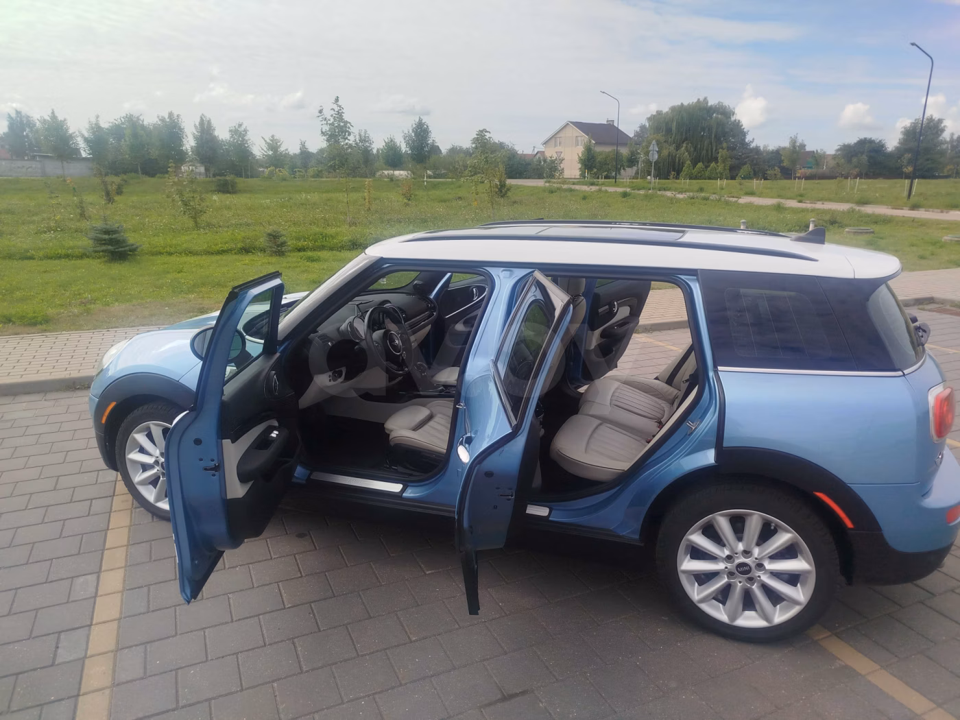 MINI Clubman фото 8