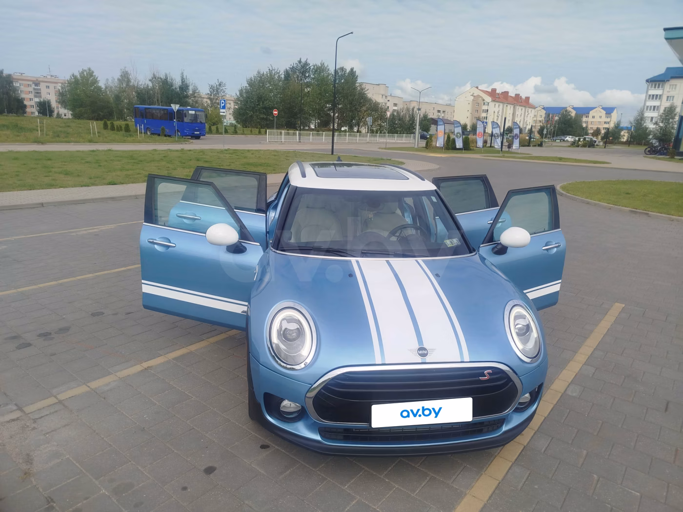 MINI Clubman фото 5