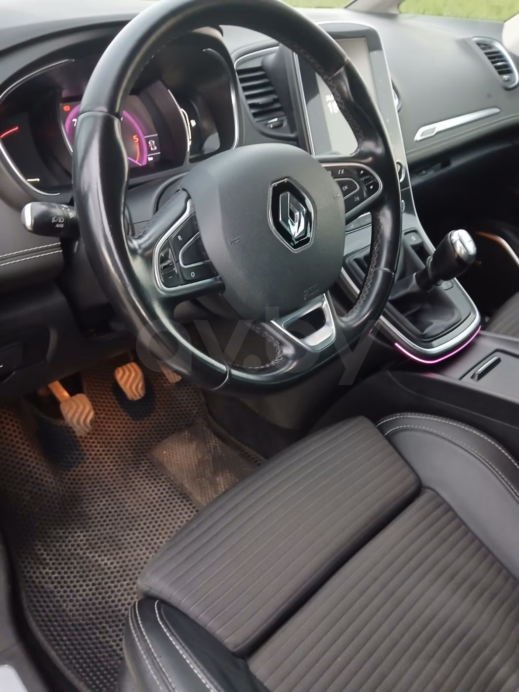 Renault Scenic фото 13