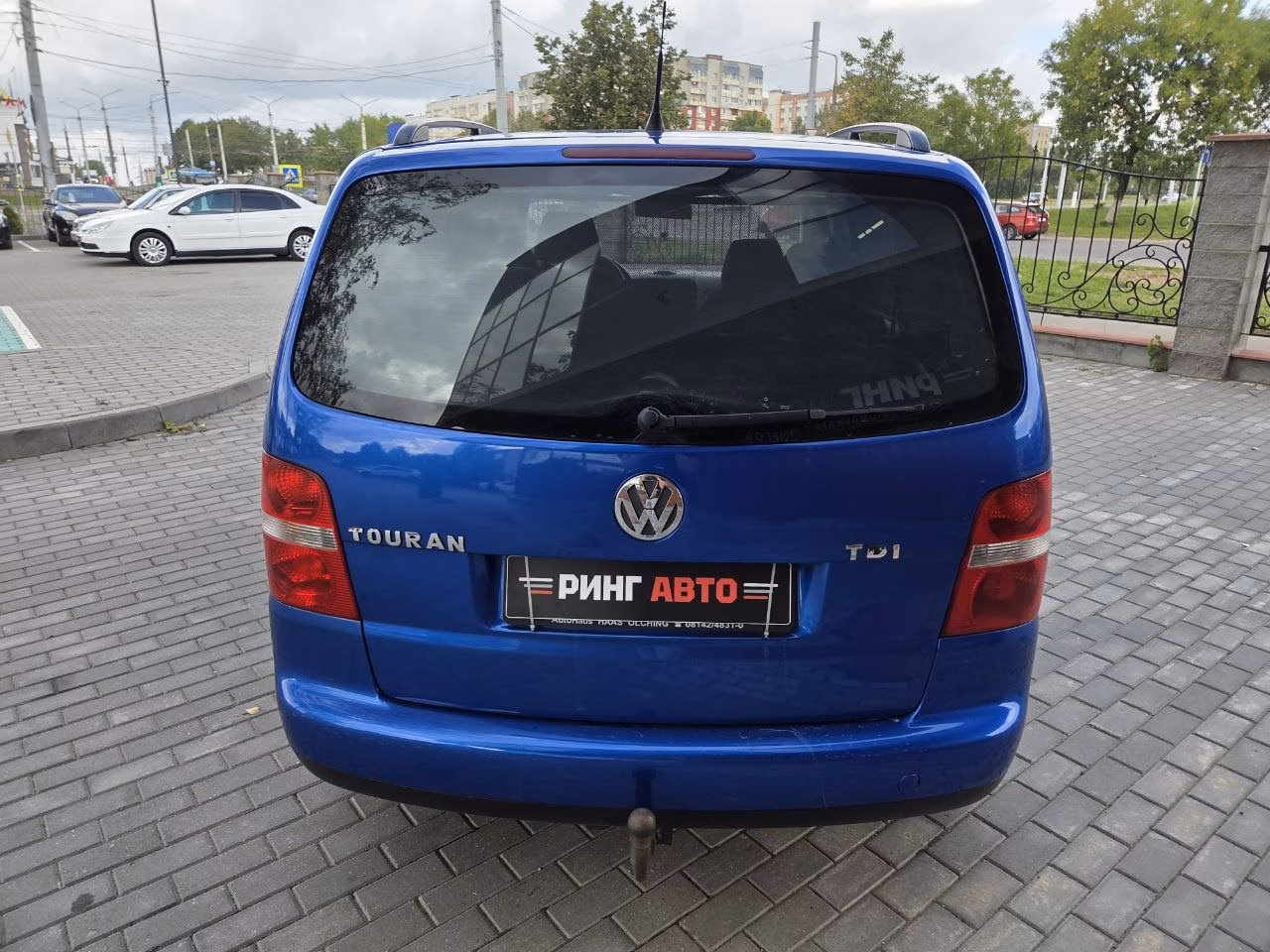 Volkswagen Touran фото 6