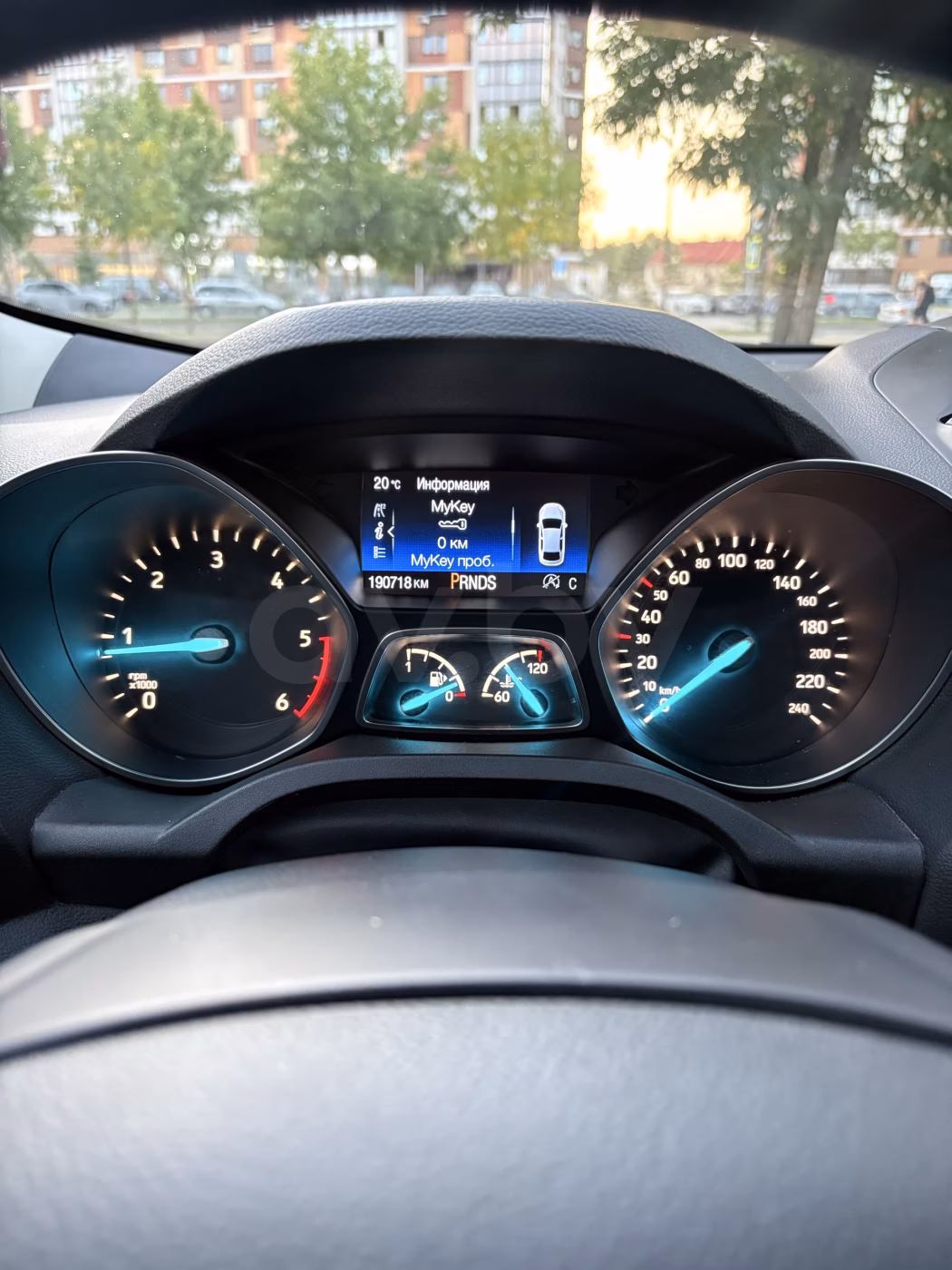 Ford Kuga фото 17