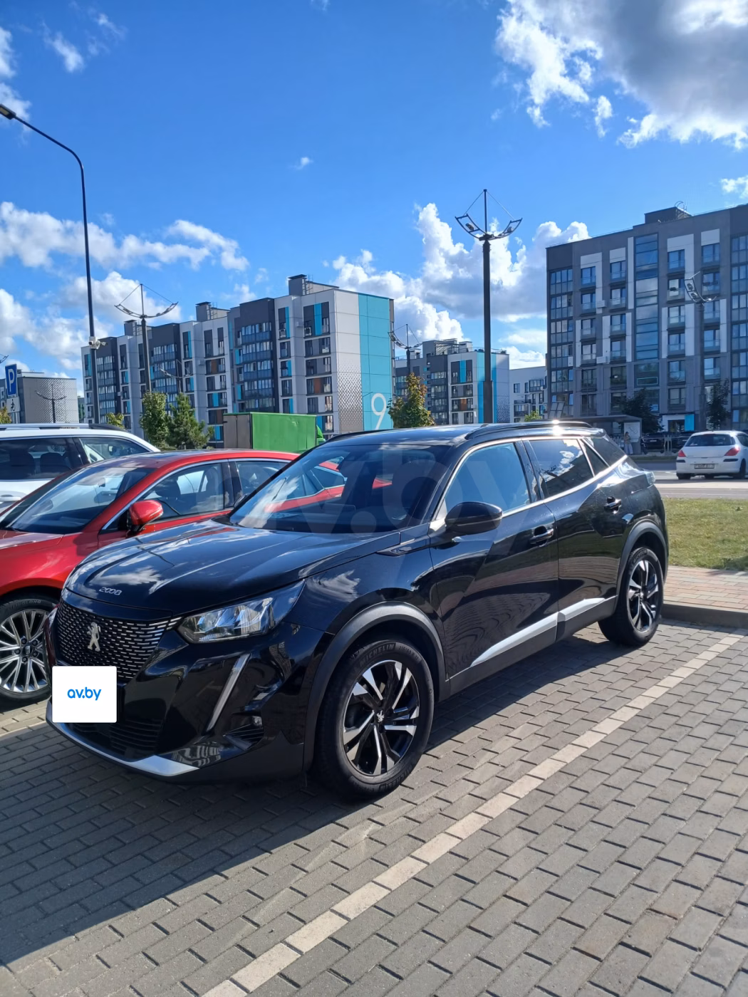 Peugeot 2008 фото 9