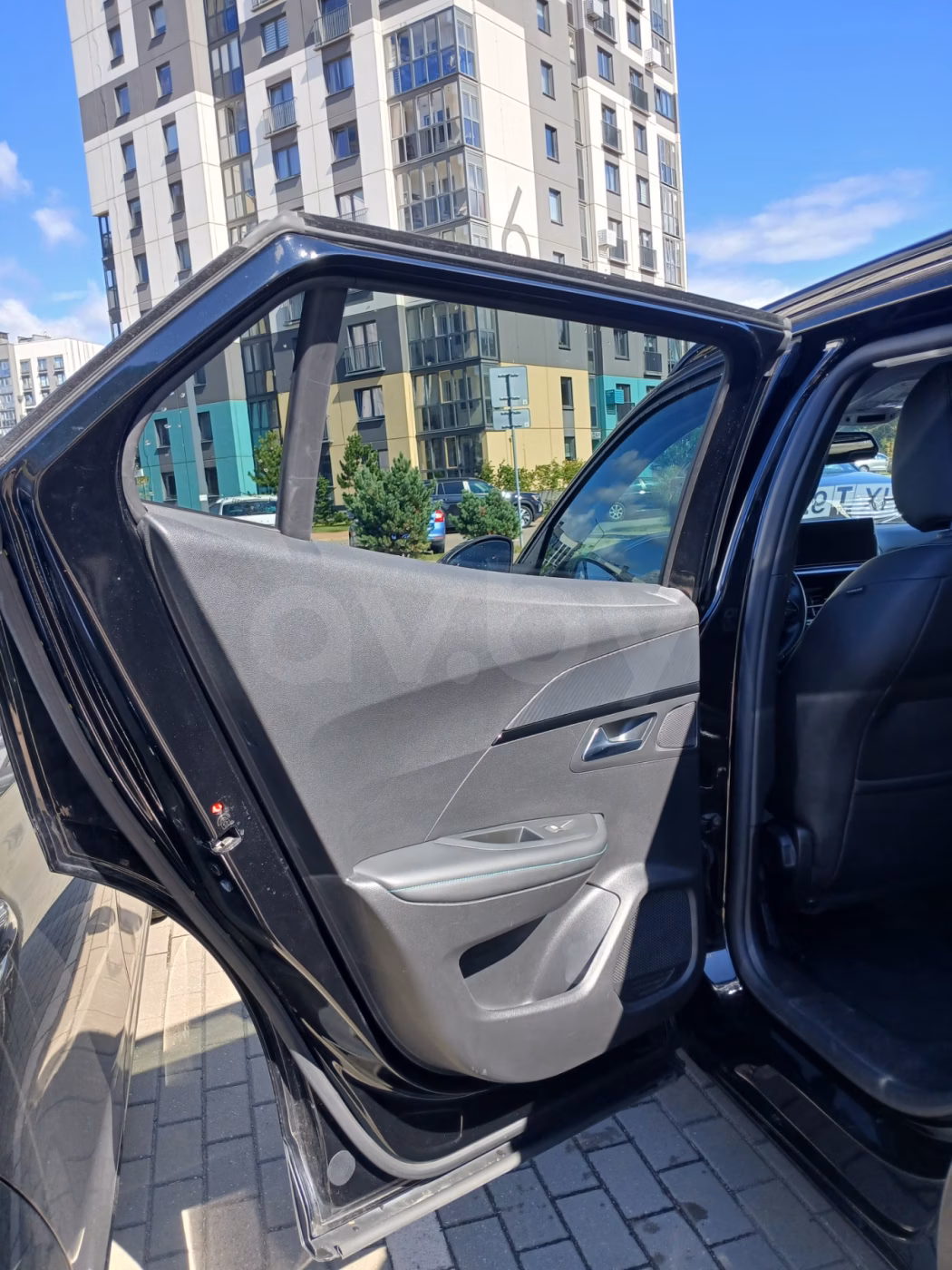 Peugeot 2008 фото 2