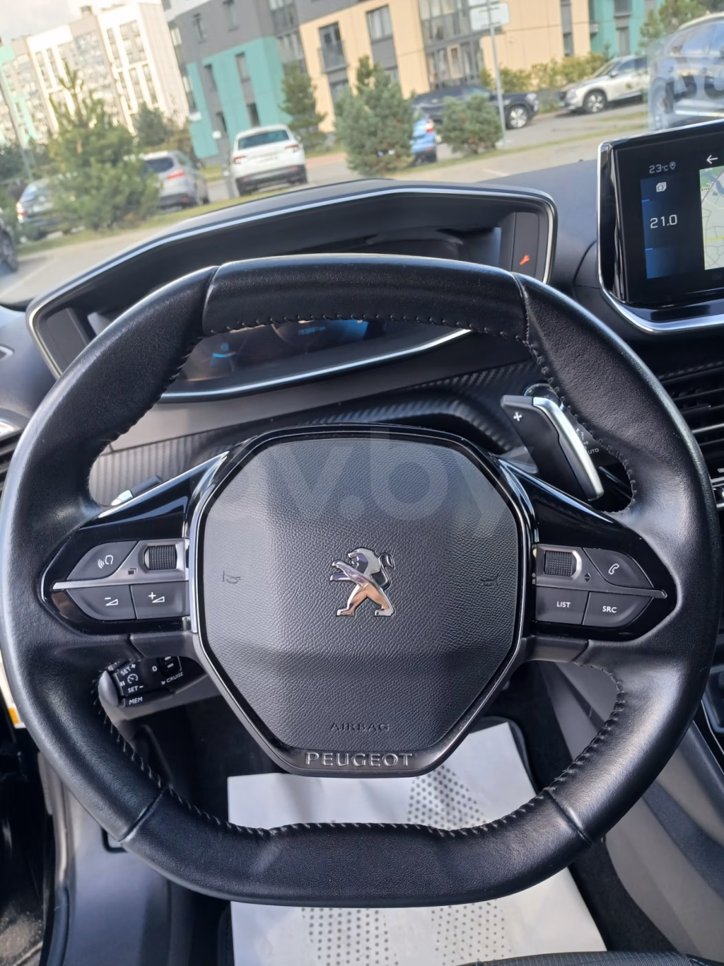 Peugeot 2008 фото 8