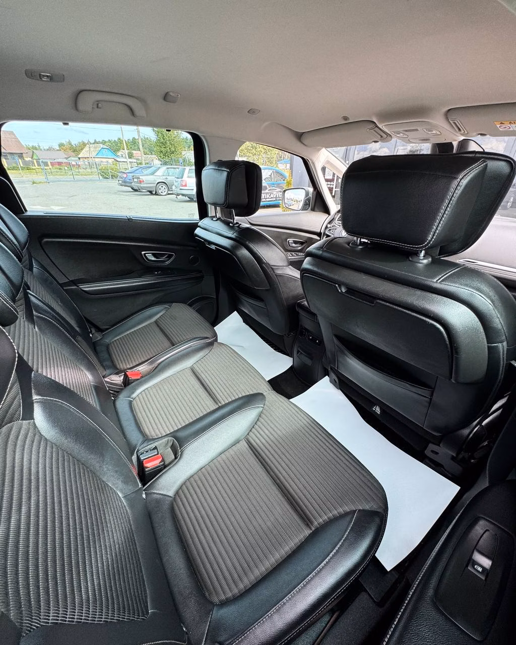 Renault Grand Scenic фото 12