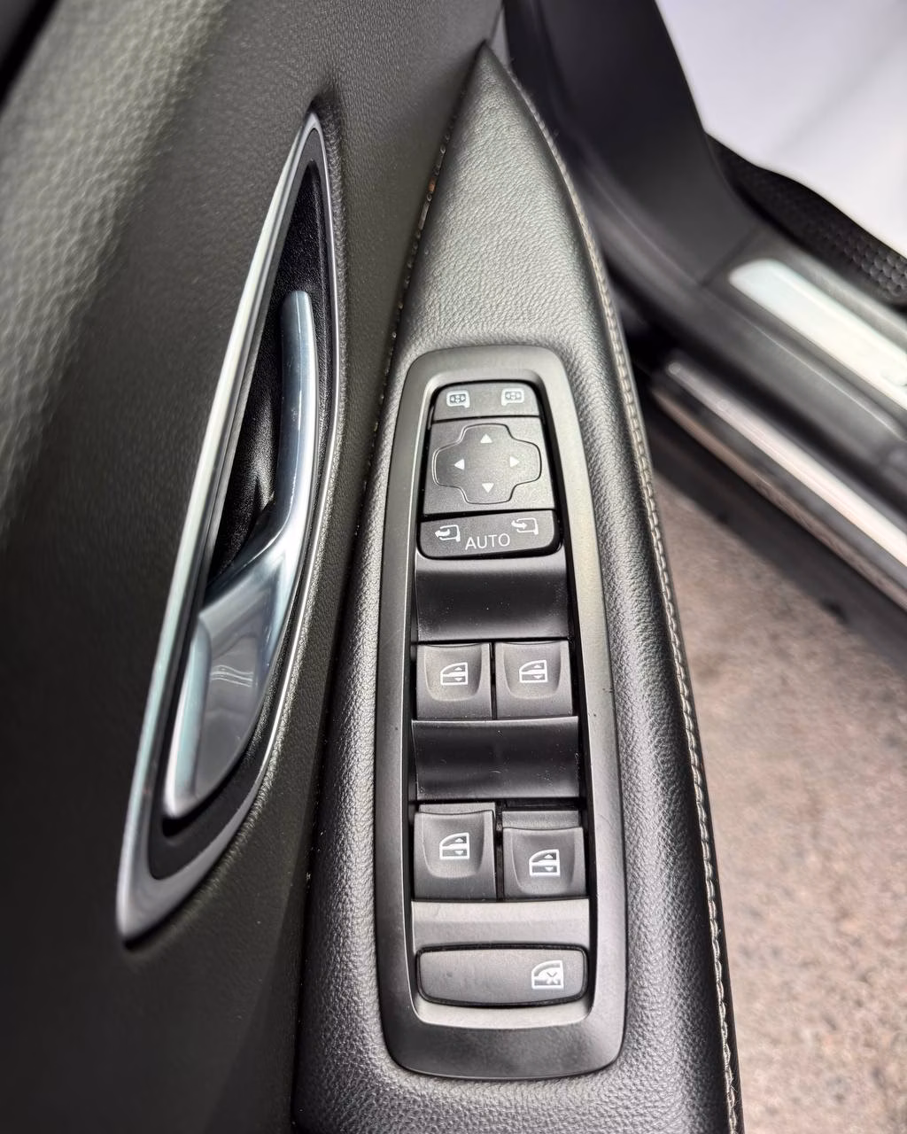 Renault Grand Scenic фото 18