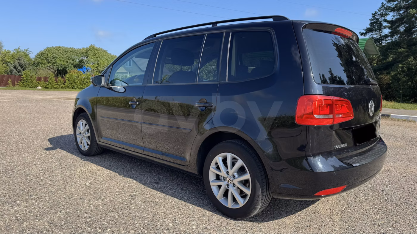 Volkswagen Touran фото 6