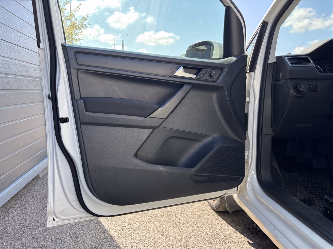 Volkswagen Caddy фото 9