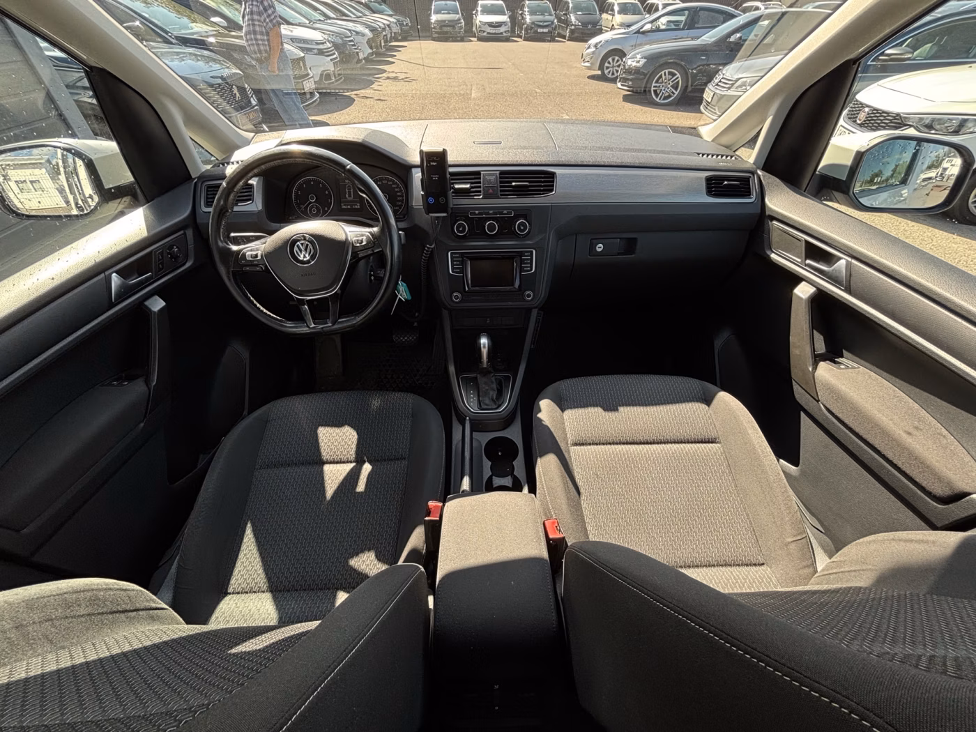 Volkswagen Caddy фото 12