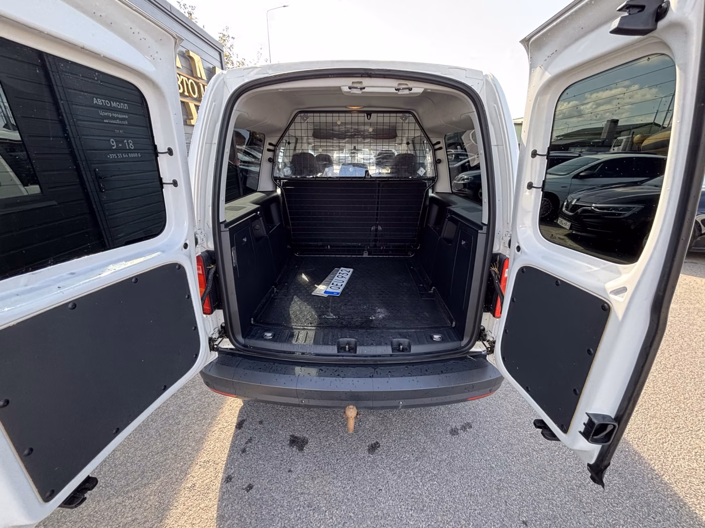 Volkswagen Caddy фото 8